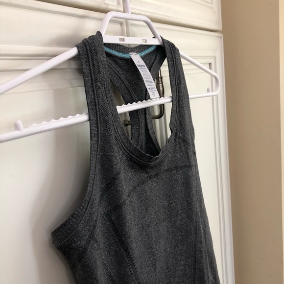 Ivivva by Lululemon Fly Tech tanktop - Picture 4 of 10